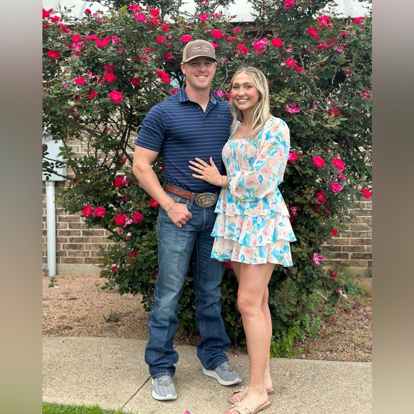 Entro Floral Romper size medium - Picture 2 of 5